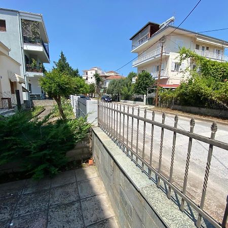 Cozy And Quiet Mini City Apartment Trikala  Ngoại thất bức ảnh