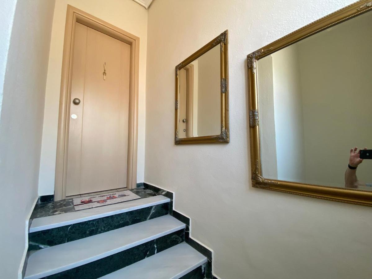 Cozy And Quiet Mini City Apartment Trikala  Ngoại thất bức ảnh