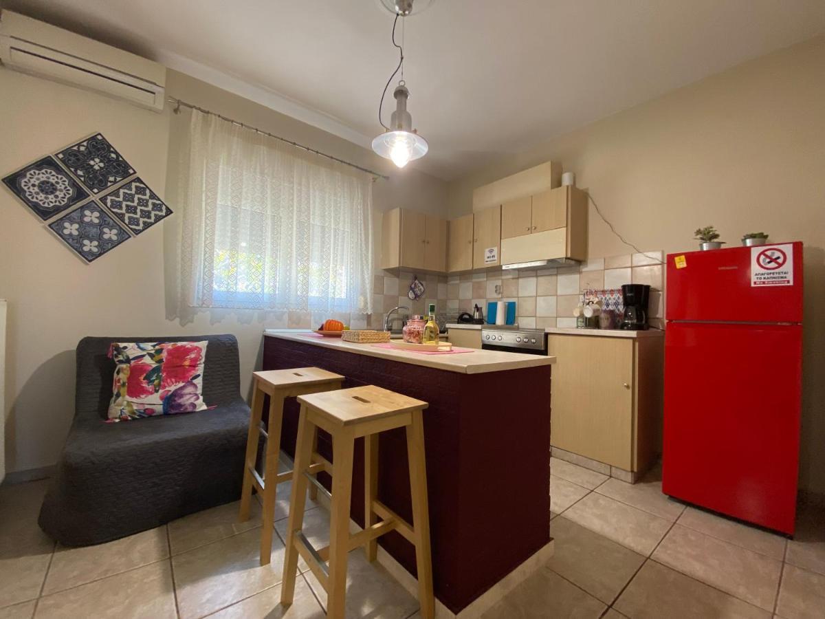 Cozy And Quiet Mini City Apartment Trikala  Ngoại thất bức ảnh