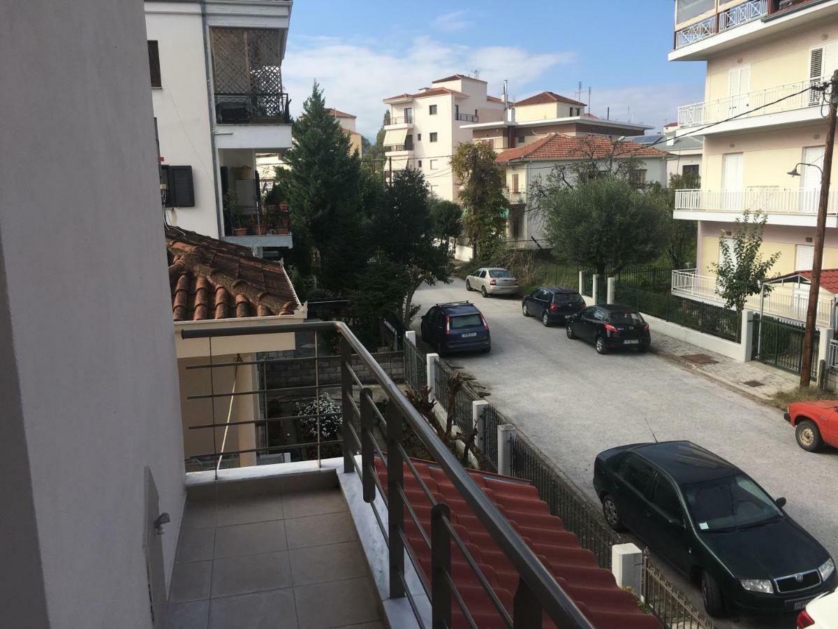 Cozy And Quiet Mini City Apartment Trikala  Ngoại thất bức ảnh